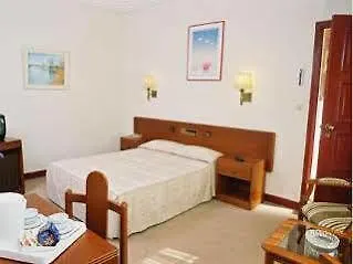 Nazareth 2* Лиссабон