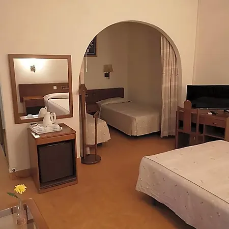 Nazareth 2* Lizbona