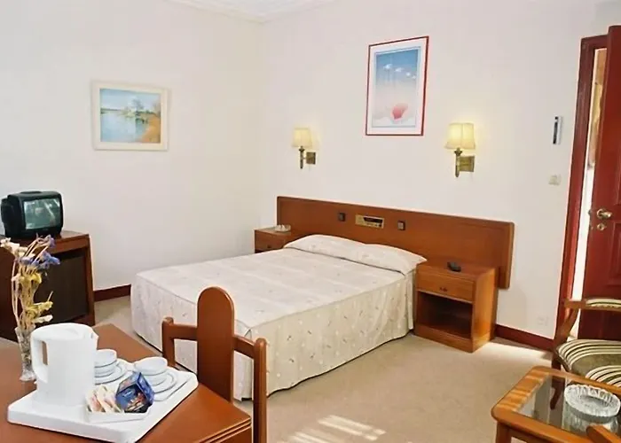 Nazareth 2* Lissabon